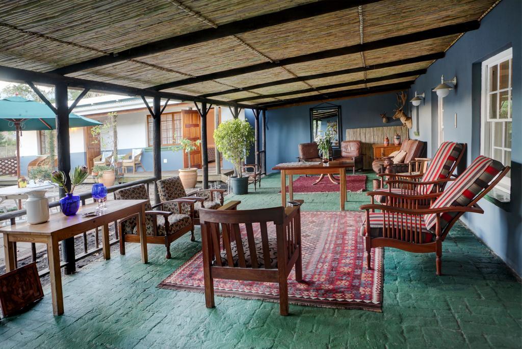 Outeniqua Travel Lodge George Buitenkant foto