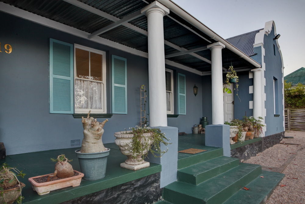 Outeniqua Travel Lodge George Buitenkant foto