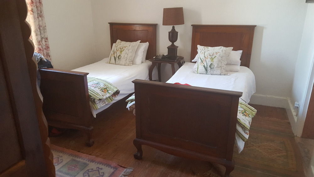 Outeniqua Travel Lodge George Buitenkant foto